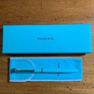 Authentic, Rare, Tiffany “T” Clip Pen, Tiffany blue with gold band